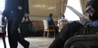 Bürgerliche sichern sich 1,2 Millionen Franken für Abstimmungskämpfe durch Hinterzimmer-Deals