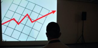 Steuersenkungen für Top-Einkommen bringen der Wirtschaft nichts