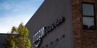 Amazon vernichtet neue Waren und Retouren