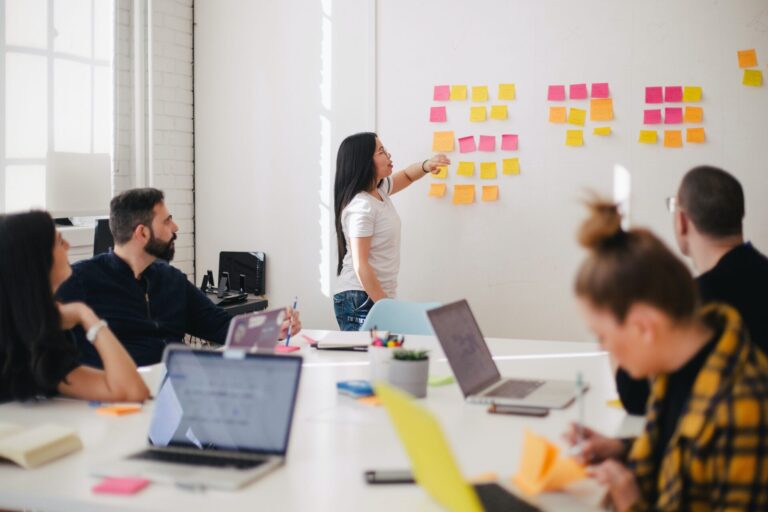 Neun von zehn Befragten in Pilotprojekt sprechen sich für Vier-Tage-Woche aus