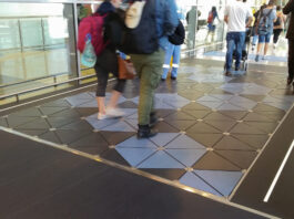 Fussgängerbrücke erzeugt Strom aus Schritten