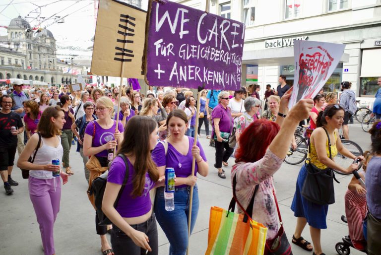 Feministischer Streik: Kürzere Arbeitszeit für bessere Vereinbarkeit