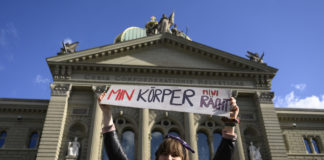 SVP scheitert mit Angriff auf Frauenrechte