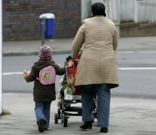 Anerkennung im Ständerat: Armut ist kein Verbrechen