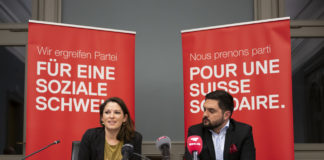 Wahlen 2023: SVP-Rechtsrutsch und positive Trendwende für die SP Das Co-Präsidium der SP Schweiz Mattea Meyer und Cédric Wermuth am Point de Press am Wahlsonntag.