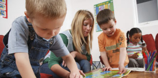 Kita-Erzieherin fordert mehr Anerkennung für die Care-Arbeit