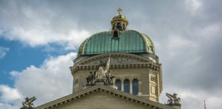 Nationalrat will Aktionsplan gegen Rassismus und Antisemitismus