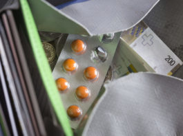 Gesundheitskosten: Schweizerinnen und Schweizer zahlen am meisten aus eigener Tasche