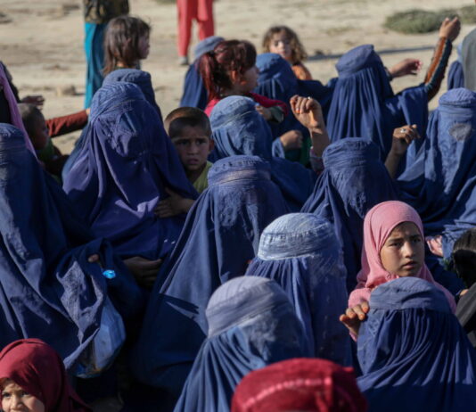 Afghaninnen sollen weiterhin Asyl erhalten in der Schweiz