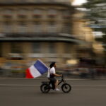 French people react after the legislative elections results
