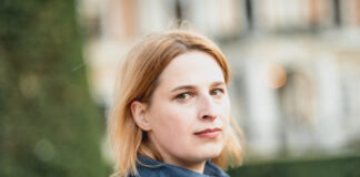 «Wir leben in einer Zeit, in der Faschismus möglich ist.» Portraitbild von Natascha Strobl