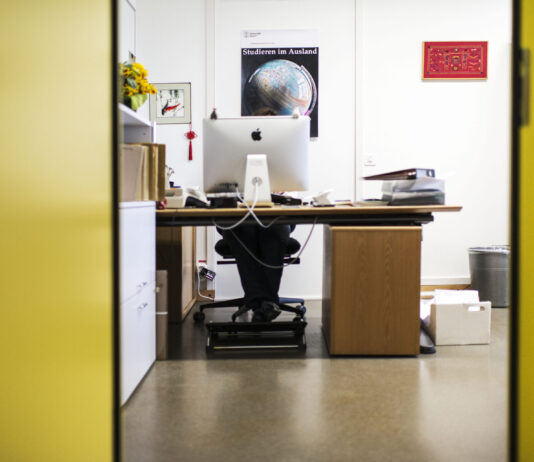 Sexuelle Belästigung: Jede dritte Frau zwischen 16 und 25 Jahren betroffen