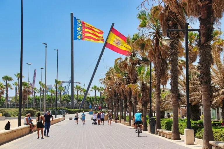 Spanien: Regierung will Mindestlohn erhöhen und Arbeitszeit verkürzen