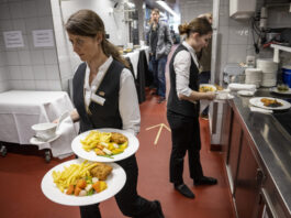 Gewerkschaften alarmiert: Parlament will erstmals Löhne per Gesetz senken