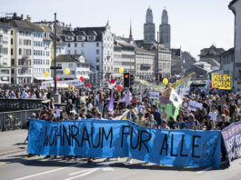 «Wir kaufen den Kapitalismus»: Wie zwei Anwohner:innen den Immobilienmarkt in ihrer Heimatgemeinde aufmischen