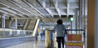 Werden Löhne bald per Gesetz gesenkt? salaires minimaux cantonaux