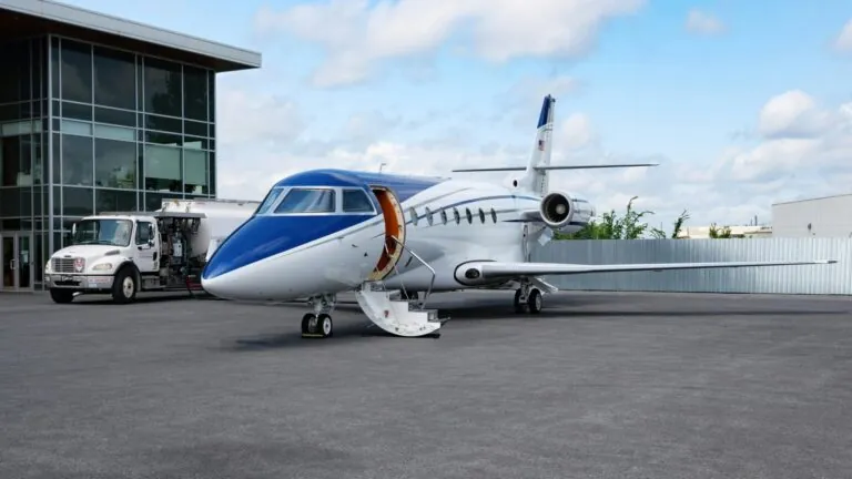 Amsterdam: Schiphol verbietet ab Ende 2025 Privatjets
