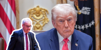 Trump-Deal wird von der Bevölkerung abgelehnt Schweizer Wirtschaftsminister Guy Parmelin und US-Präsident Donald Trump.