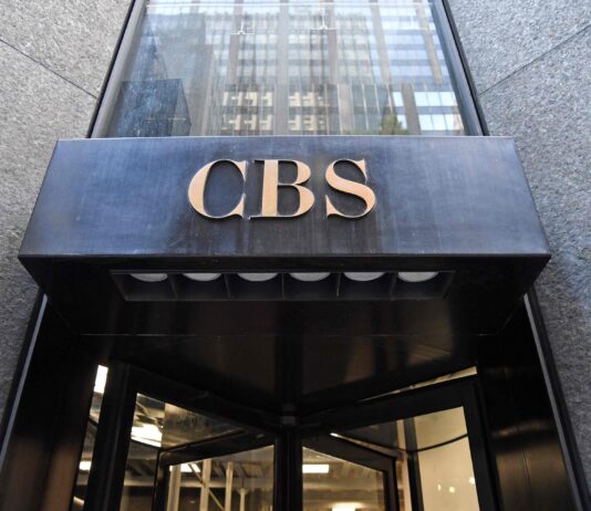 Wie Milliardäre aus dem US-Traditionssender CBS eine Propagandamaschine machten