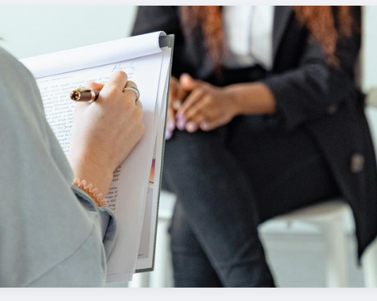 300’000 Franken: Die Finanzkommission will Geld für Opferhilfe streichen