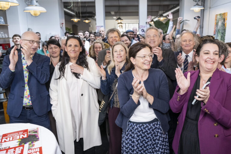 Schlappe für die SVP: Breites Engagement verhindert Kahlschlag bei der SRG