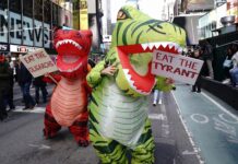 Good News im März: «No Kings» in den USA, der standhafte Pedro Sánchez, klares Ja zum medialen Service public und erfreuliche Wahlresultate