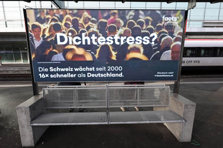 Verdeckte Plakatkampagne gegen Bevölkerungswachstum: Spuren führen zu Ecopop