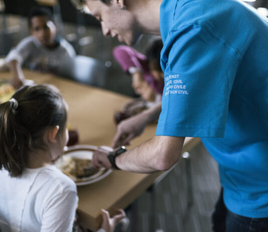 Der Schweizer Zivildienst: Hart erkämpft und unverzichtbar