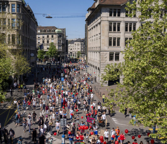 Tag der Arbeit: Gewerkschaften warnen vor Chaos-Initiative