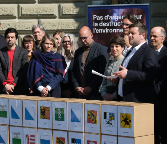 Finanzplatz-Initiative: 143’000 Unterschriften eingereicht